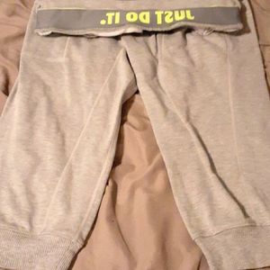 Nike dry fit capris sweatpants